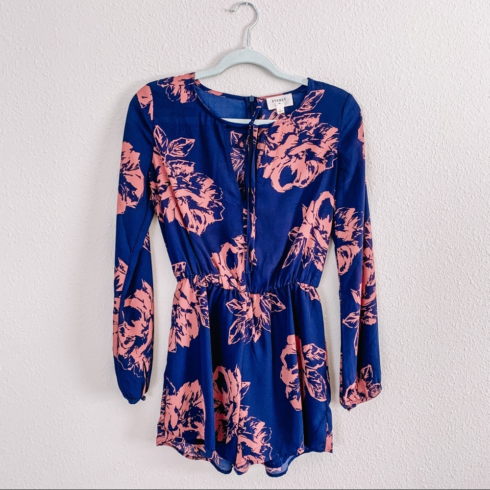 Everly • long sleeve  blue floral romper • small